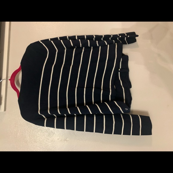 Vineyard Vines sweater - Picture 3 of 4